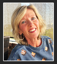 Laura Christiansen    on Pet Life Radio