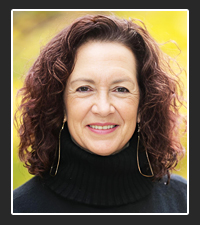 Lisa Schermerhorn   on Pet Life Radio